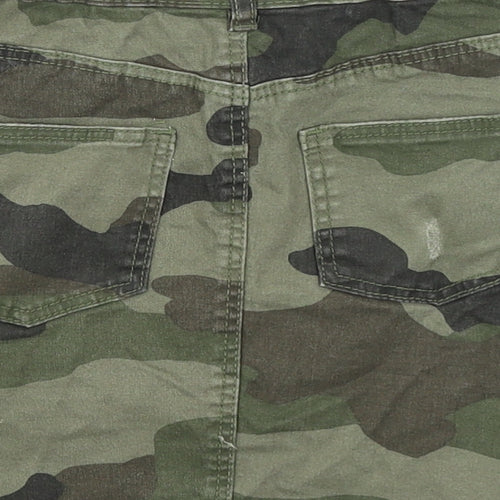 Denim Co Girls Green Camouflage  Mini Skirt Size 8-9 Years