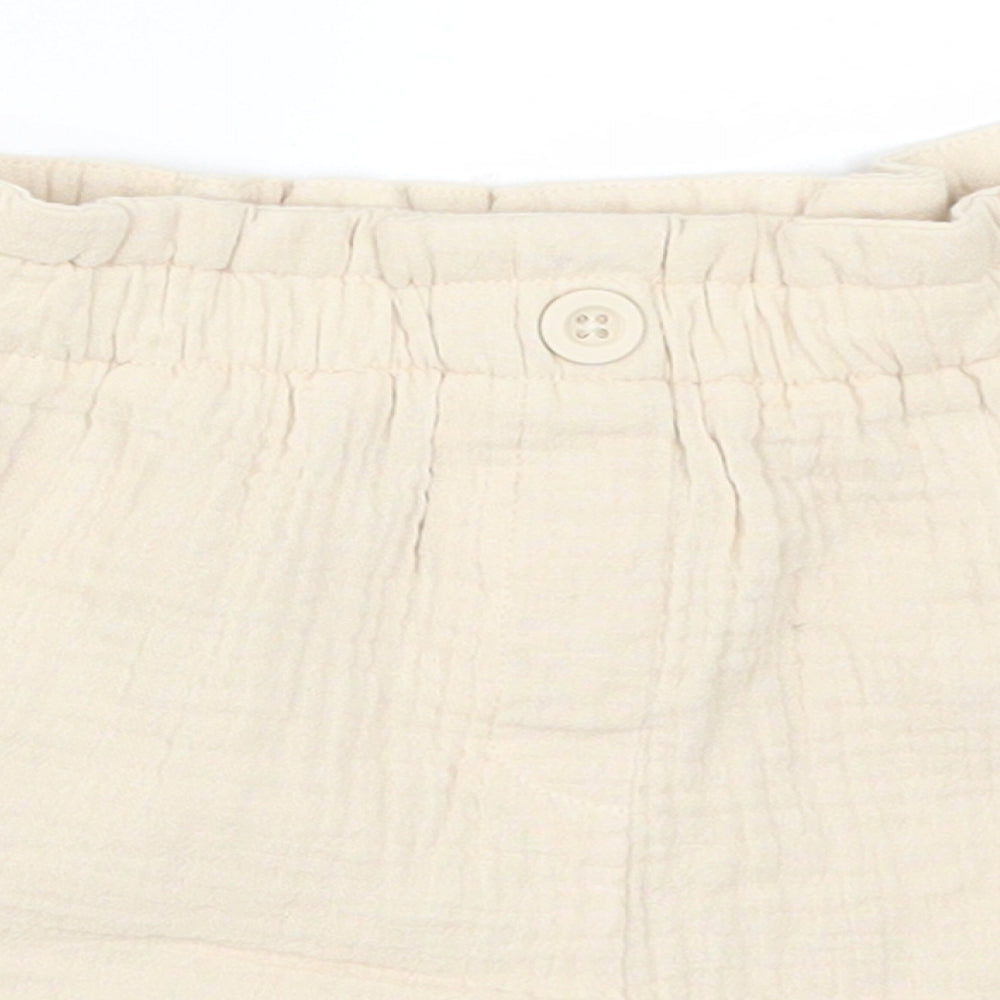 Primark Girls Beige   Paperbag Shorts Size 6-7 Years