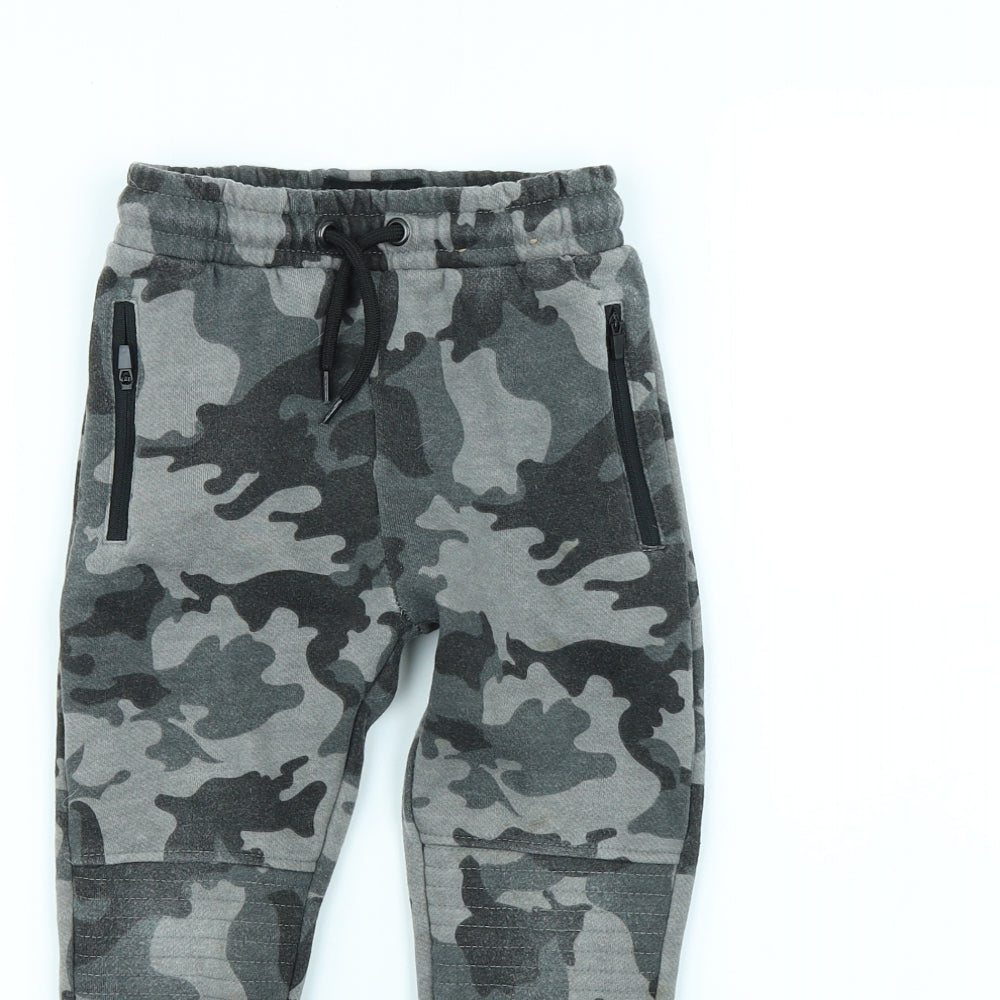 Primark Boys Grey Camouflage  Jogger Trousers Size 4 Years