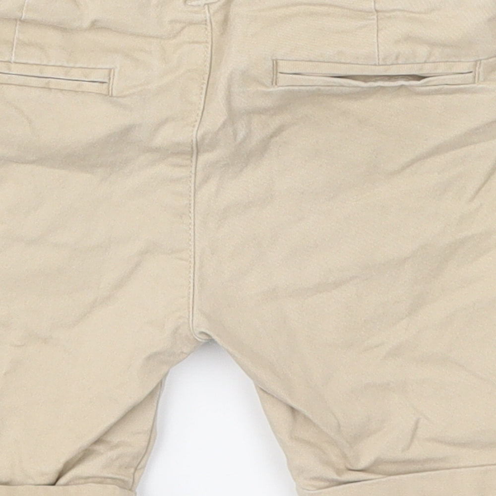 M&S Boys    Chino Shorts Size 4-5 Years
