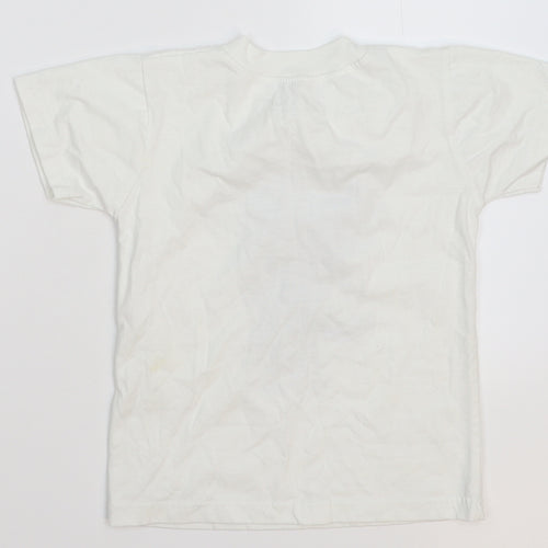 GT Club Boys White   Basic T-Shirt Size M