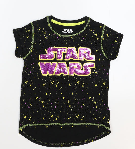Front view of Star Wars girls’ black spotted basic t-shirt, size 7, years