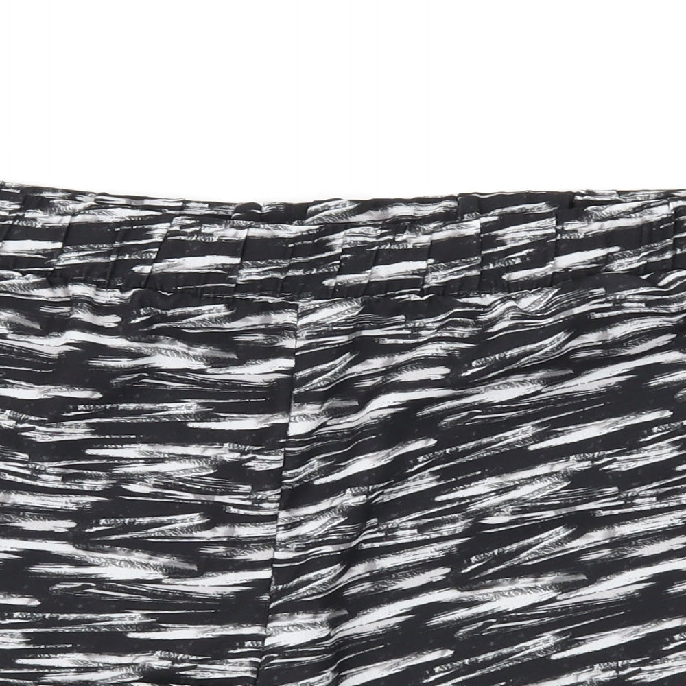 TU Womens Grey Geometric  Athletic Shorts Size 16