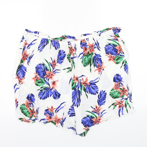 F&F Womens White Floral  Bermuda Shorts Size 20