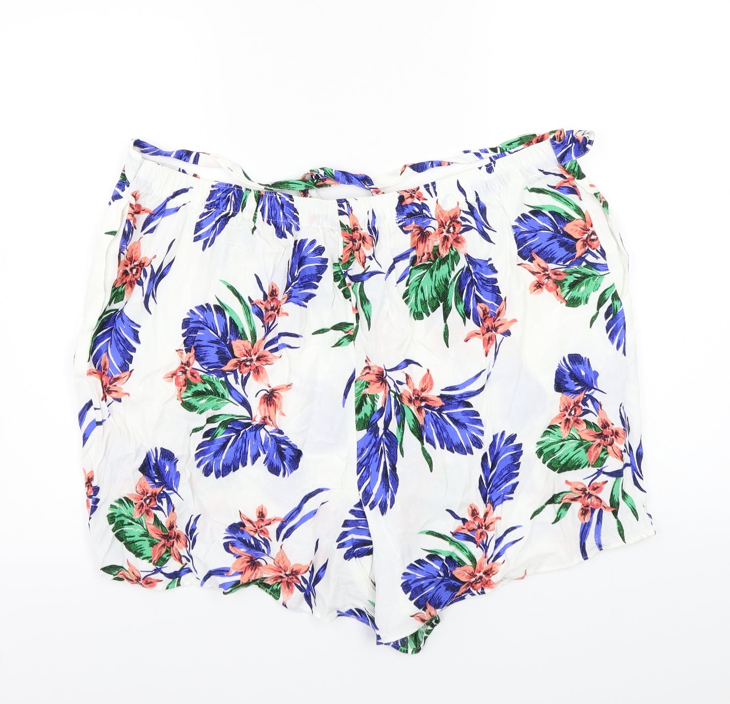F&F Womens White Floral  Bermuda Shorts Size 20