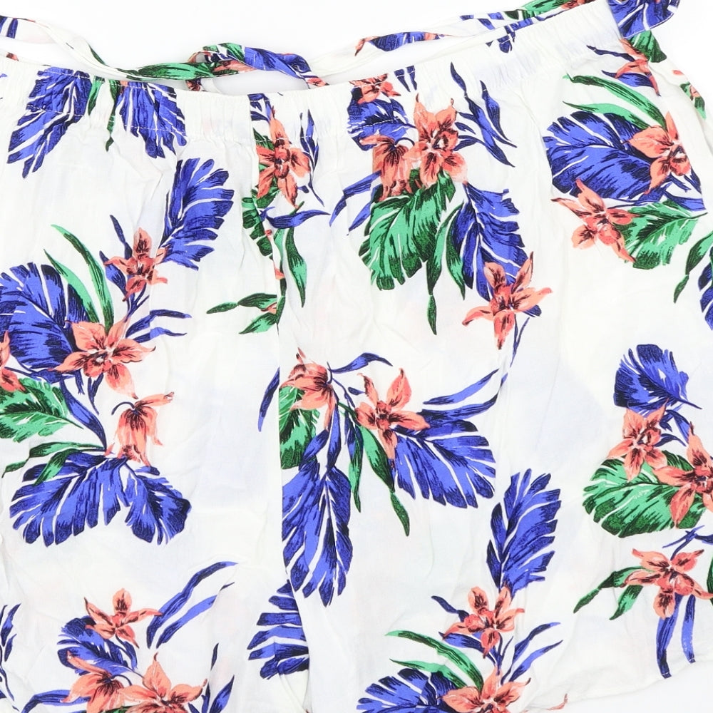 F&F Womens White Floral  Bermuda Shorts Size 20
