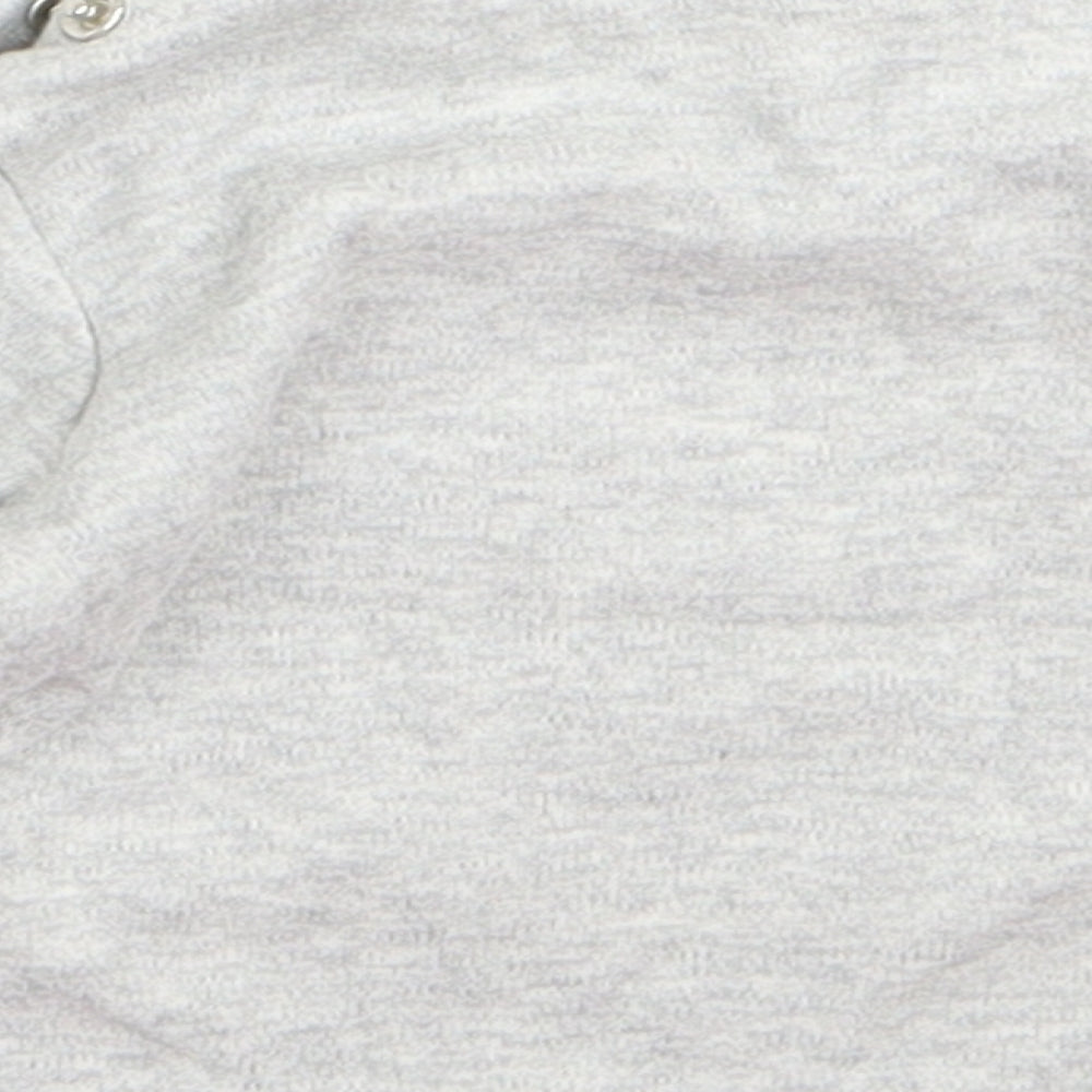 New Look Baby Green   Basic T-Shirt Size Newborn  - star