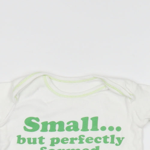 Preworn Baby White   Basic T-Shirt Size 3-6 Months