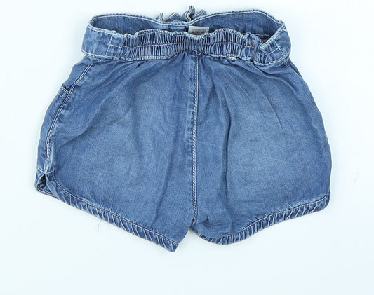 Back view of Tu girls’ blue denim capri jeans, size 9-12, months - shorts