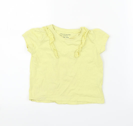Front view of Primark girls’ yellow basic t-shirt, size 3-4, years