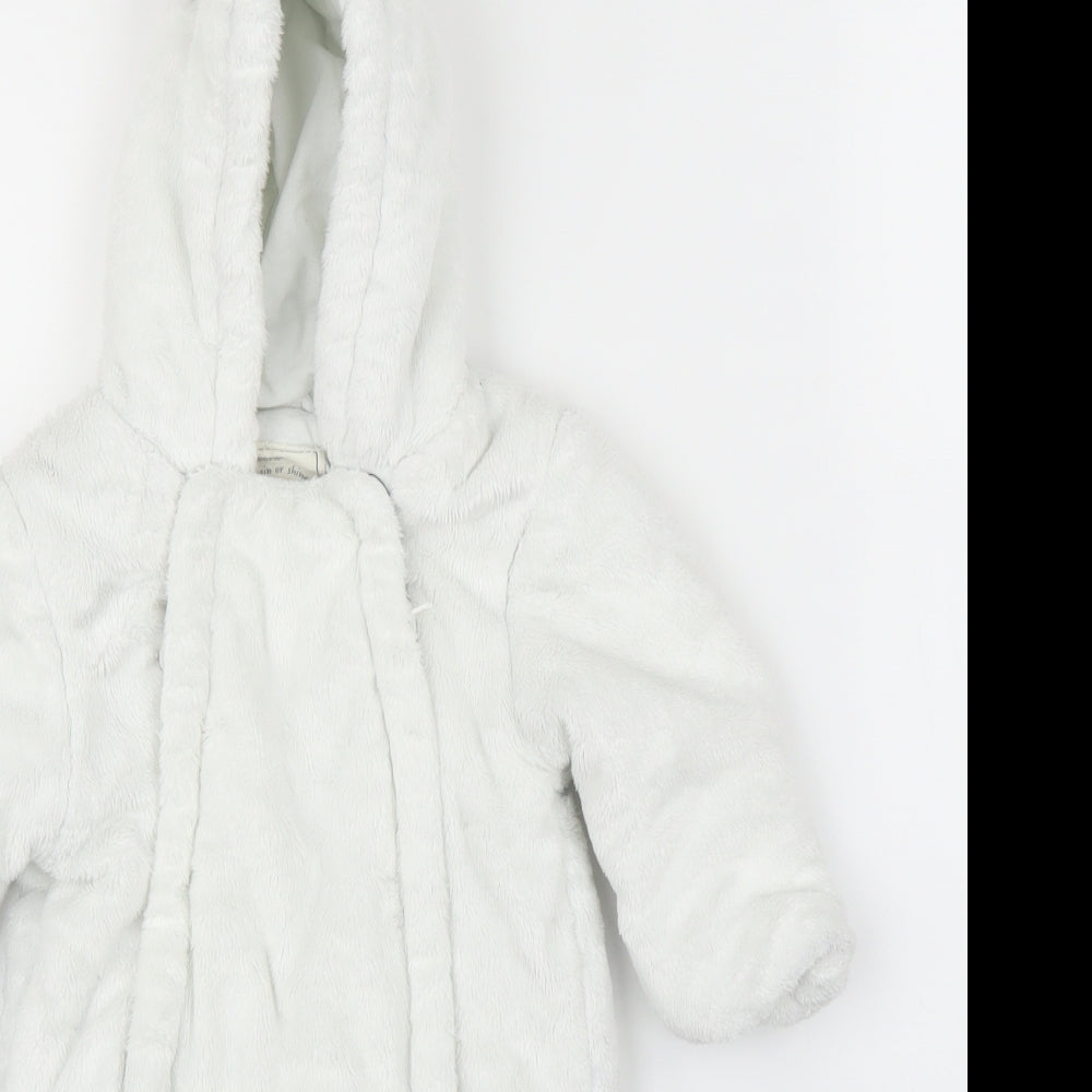George Baby White   Overcoat Snowsuit Size 0-3 Months