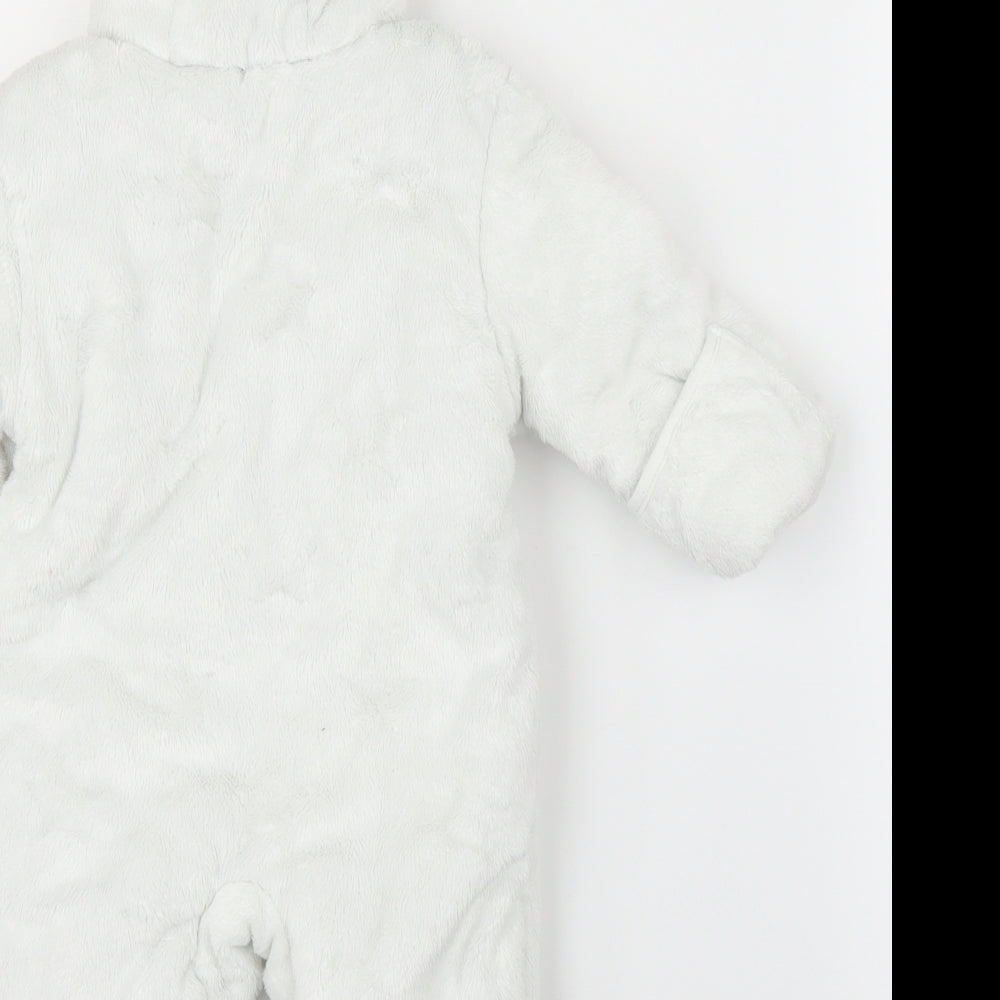 George Baby White   Overcoat Snowsuit Size 0-3 Months