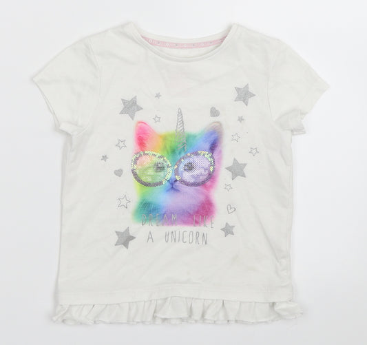 Front view of F&F girls’ white basic t-shirt, size 3-4, years