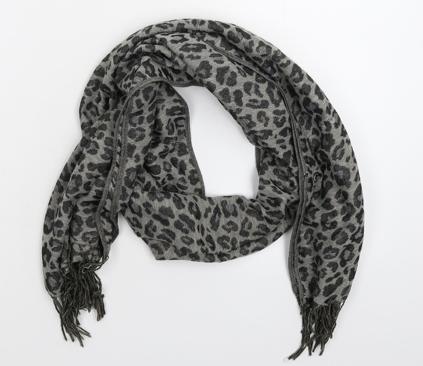 Preworn Womens Grey Animal Print Knit  Scarf
