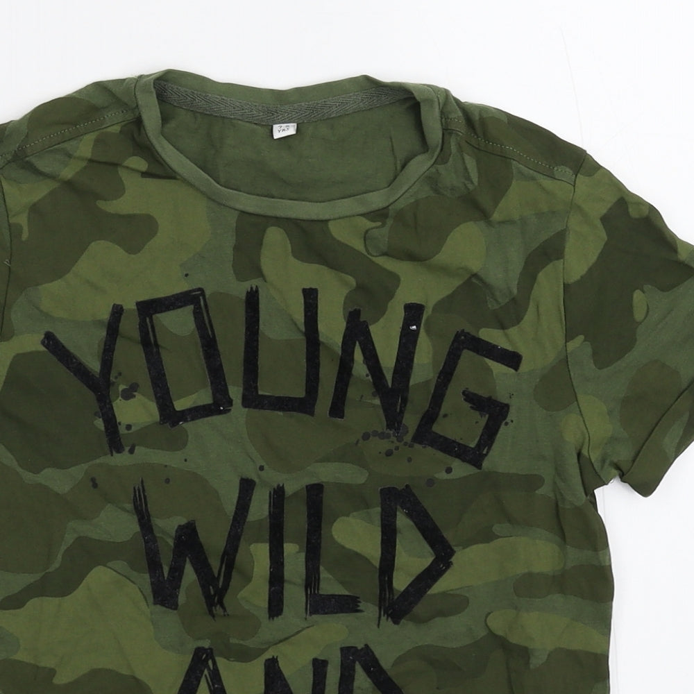 Marks and Spencer Boys Green Camouflage  Basic T-Shirt Size 7-8 Years