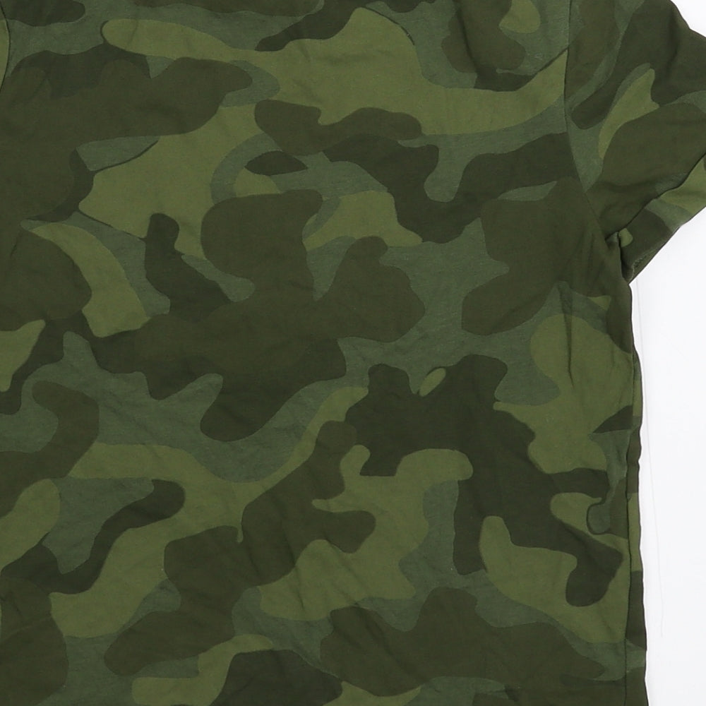 Marks and Spencer Boys Green Camouflage  Basic T-Shirt Size 7-8 Years