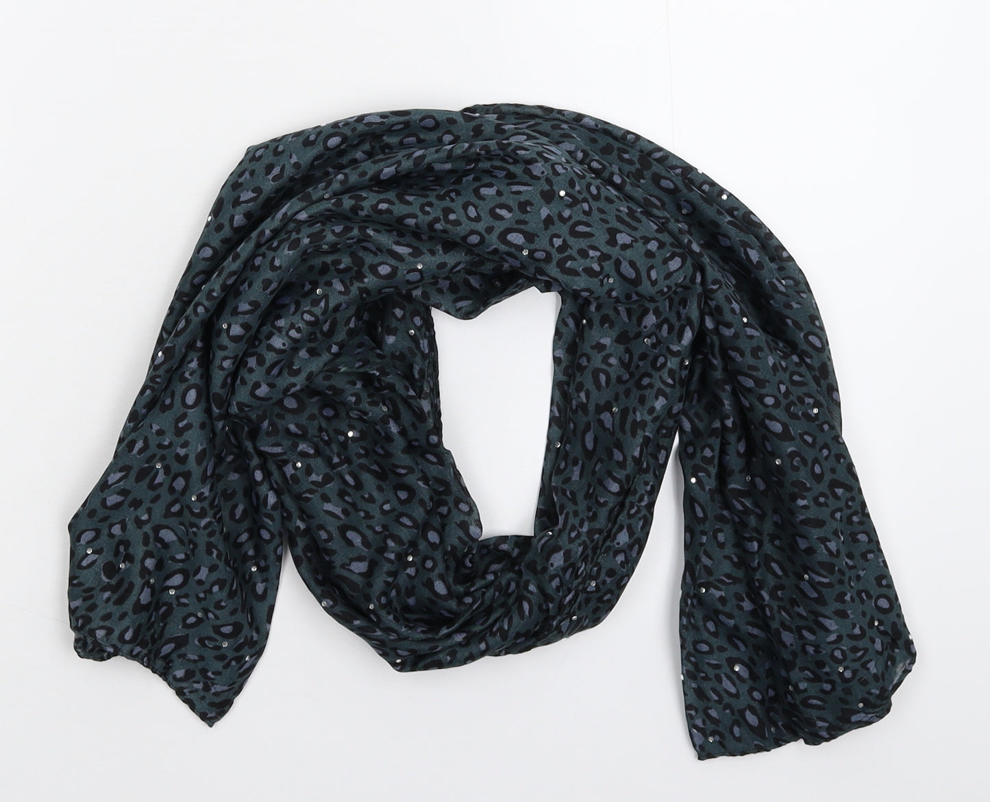 Preworn Womens Grey Animal Print Knit  Scarf