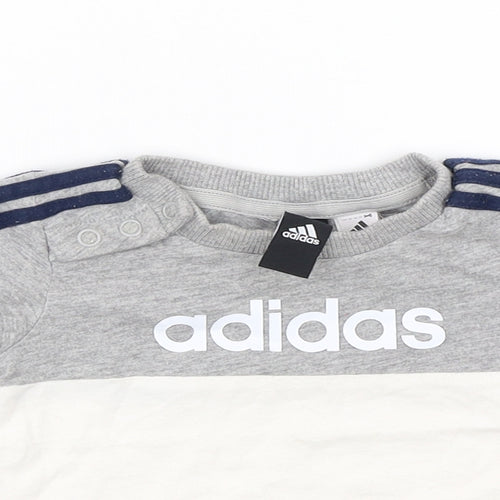adidas Baby White   Basic T-Shirt Size 3-6 Months