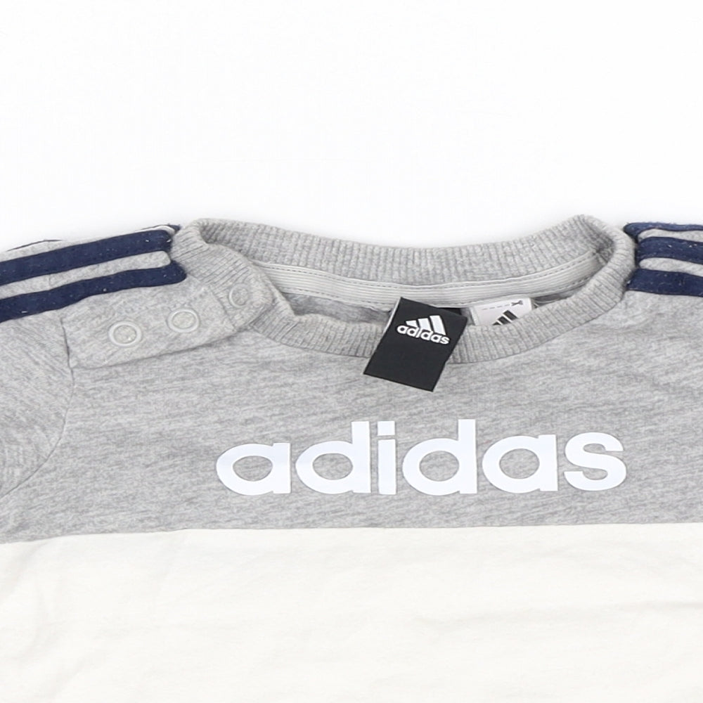 adidas Baby White   Basic T-Shirt Size 3-6 Months