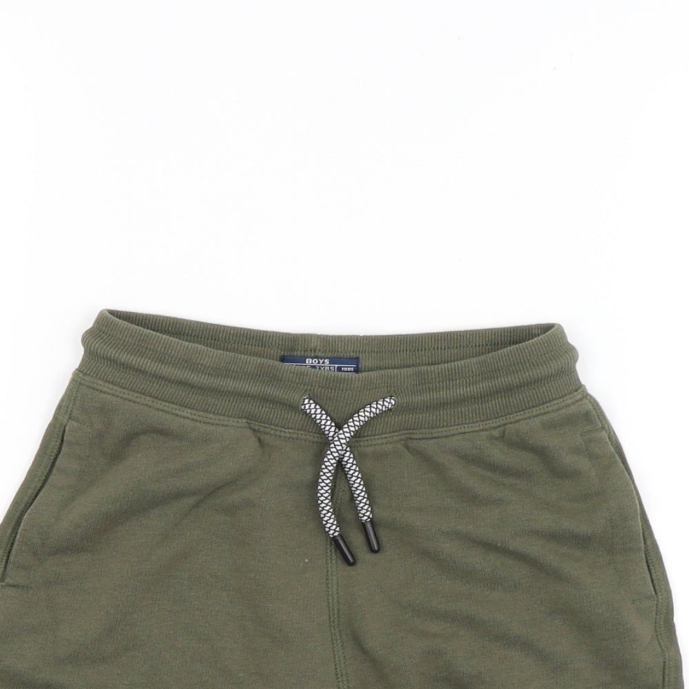 Preworn Boys Green   Cargo Shorts Size 7 Years
