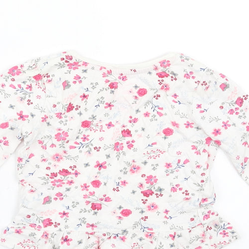 Primark Girls White Floral  Basic T-Shirt Size 9-12 Months