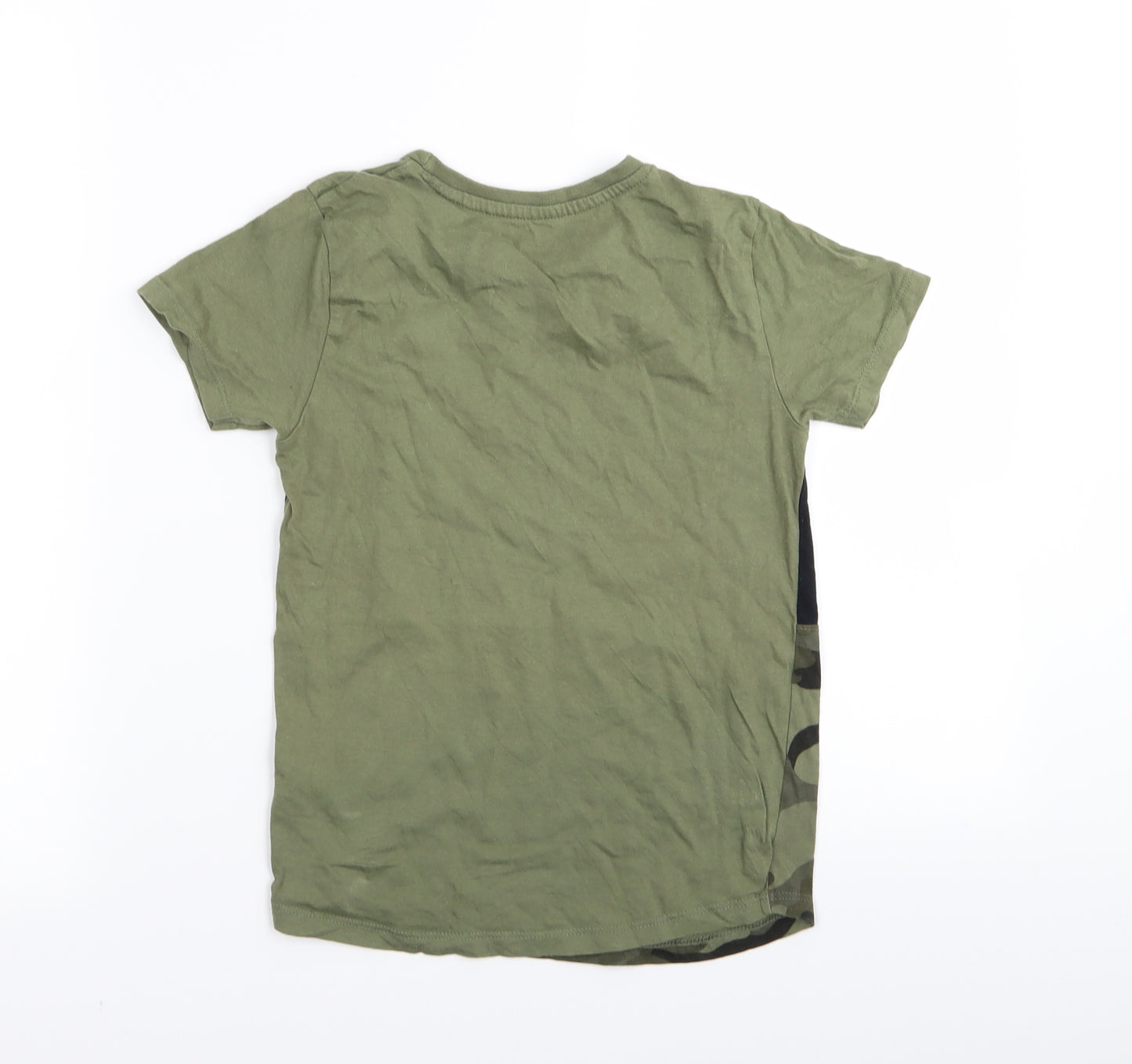Primark Boys Green Camouflage  Basic T-Shirt Size 6-7 Years