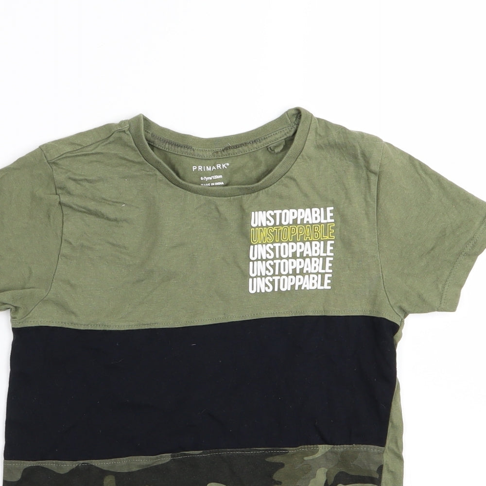 Primark Boys Green Camouflage  Basic T-Shirt Size 6-7 Years