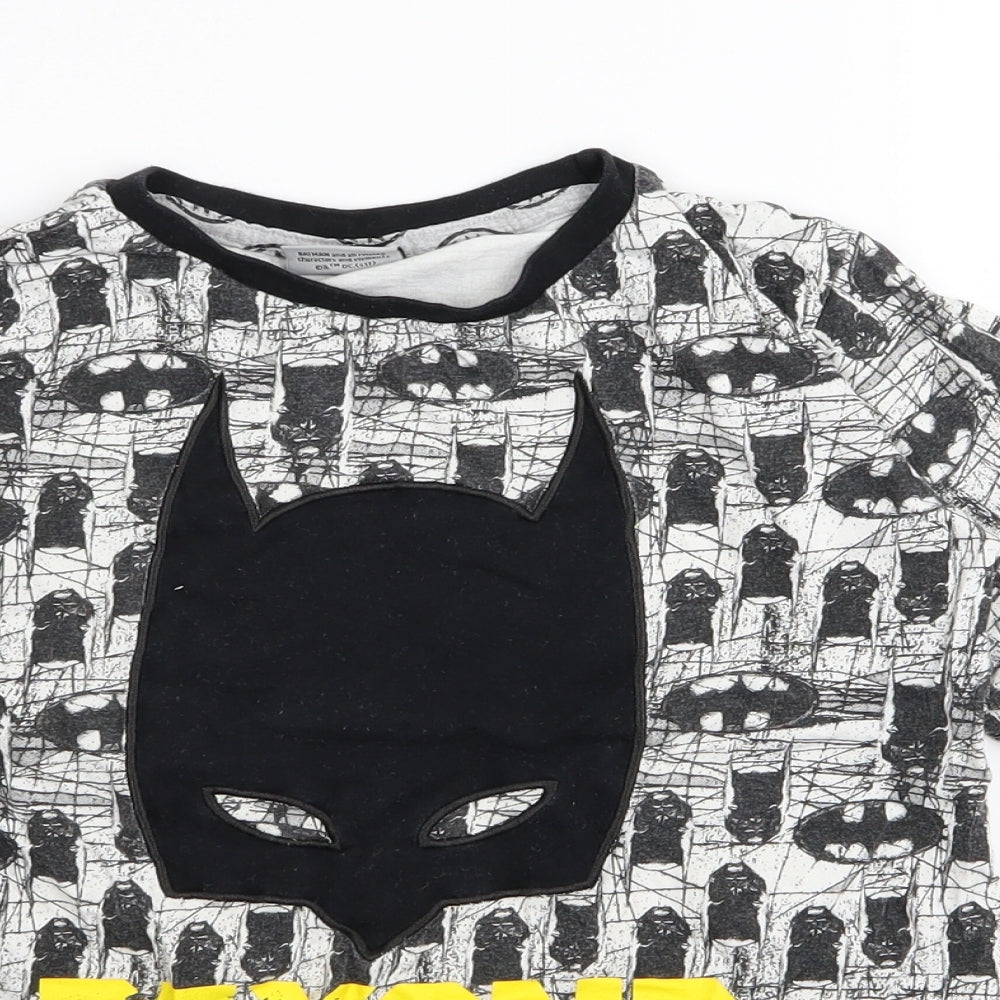 Batman Boys White Geometric  Basic T-Shirt Size 9-10 Years