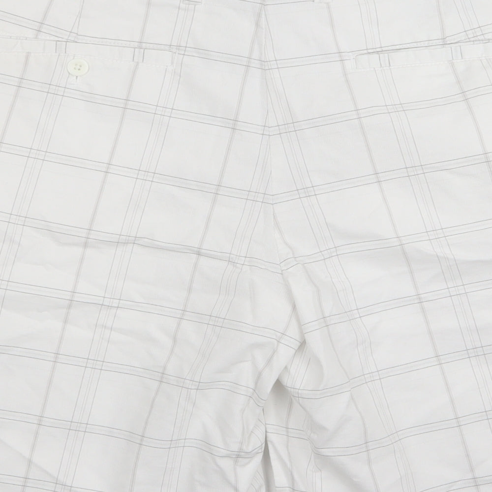 Greg Norman Mens White Check  Chino Shorts Size 32 in