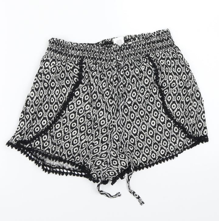 Primark Womens Black Geometric Bermuda Shorts Size 8