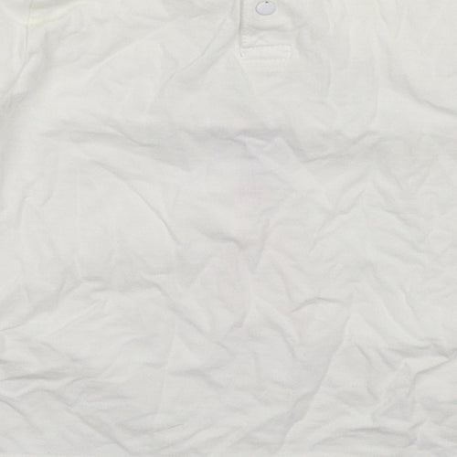 DP... am Girls White   Basic T-Shirt Size 5 Years