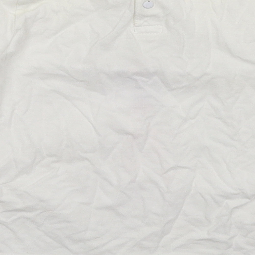 DP... am Girls White   Basic T-Shirt Size 5 Years