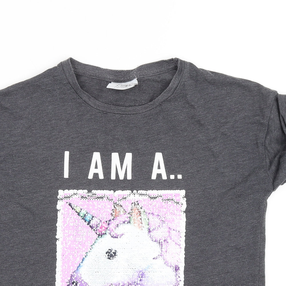 YD Girls Grey   Basic T-Shirt Size 9-10 Years