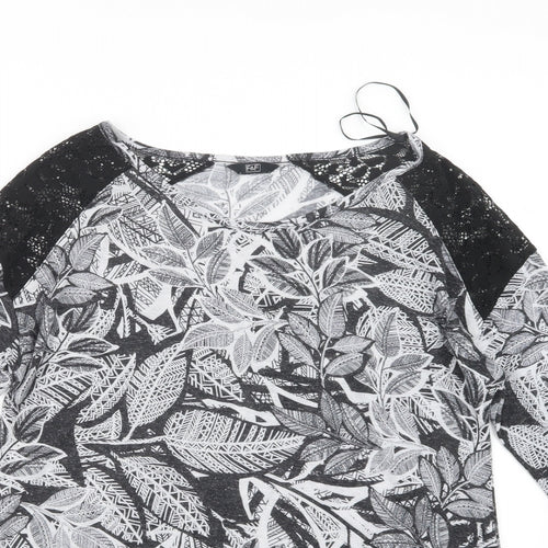 F&F Womens Black Geometric  Basic T-Shirt Size 16
