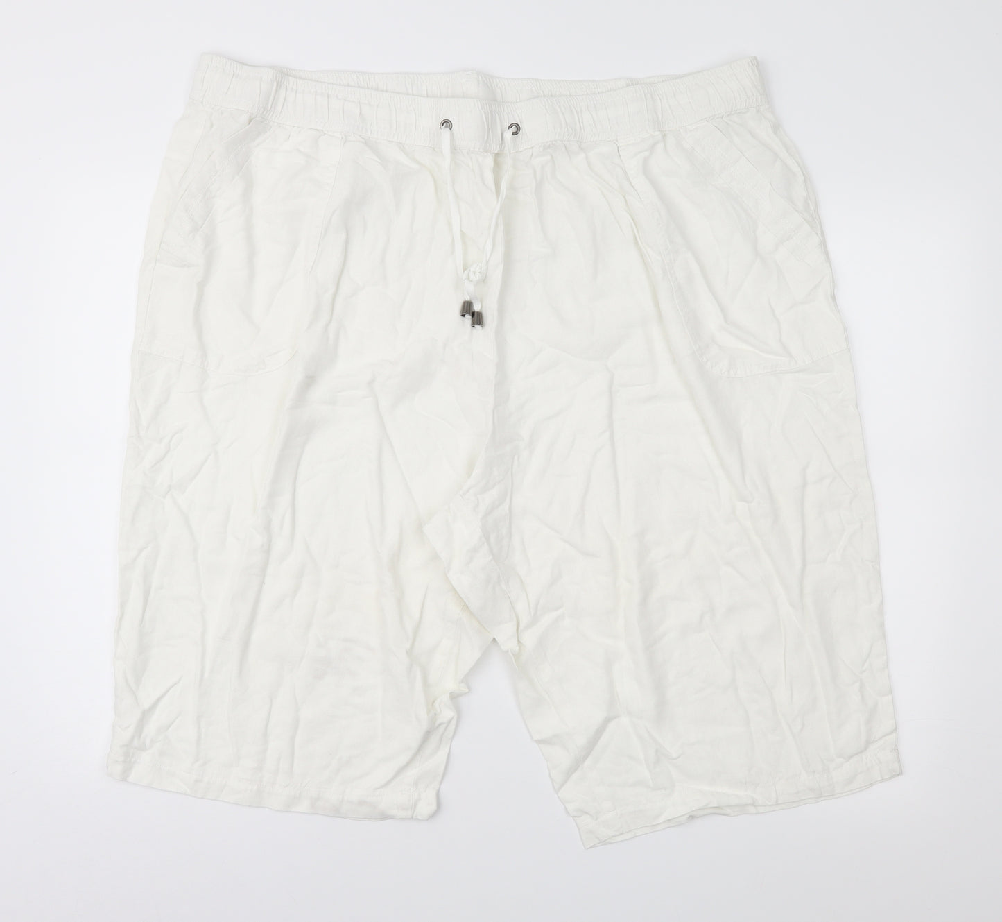 Yours Womens White   Chino Shorts Size 46 in