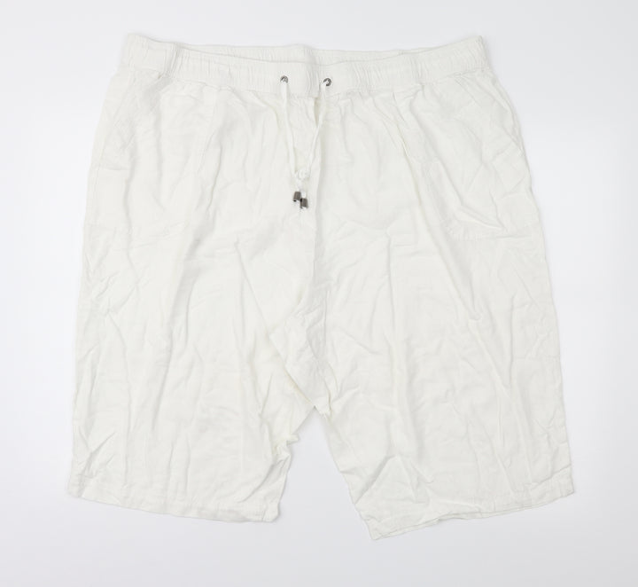 Yours Womens White   Chino Shorts Size 46 in