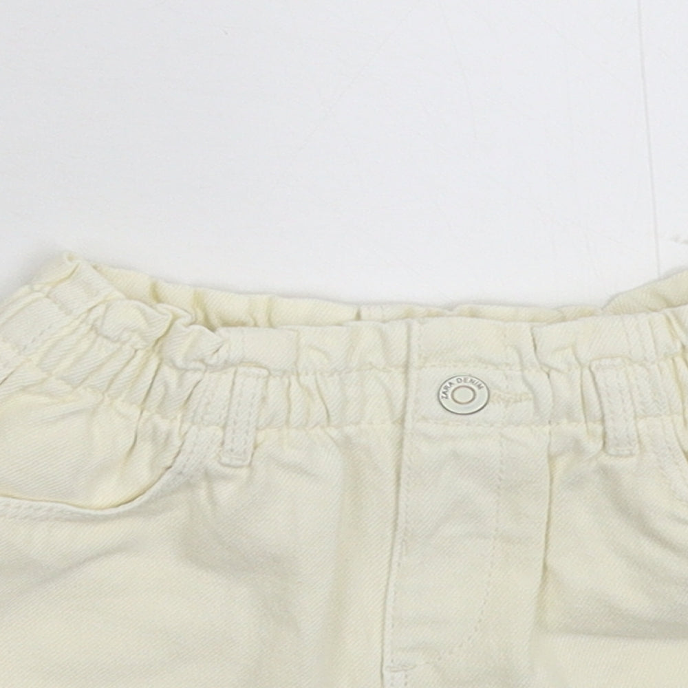 Zara Girls White  Denim Hot Pants Shorts Size 2-3 Years