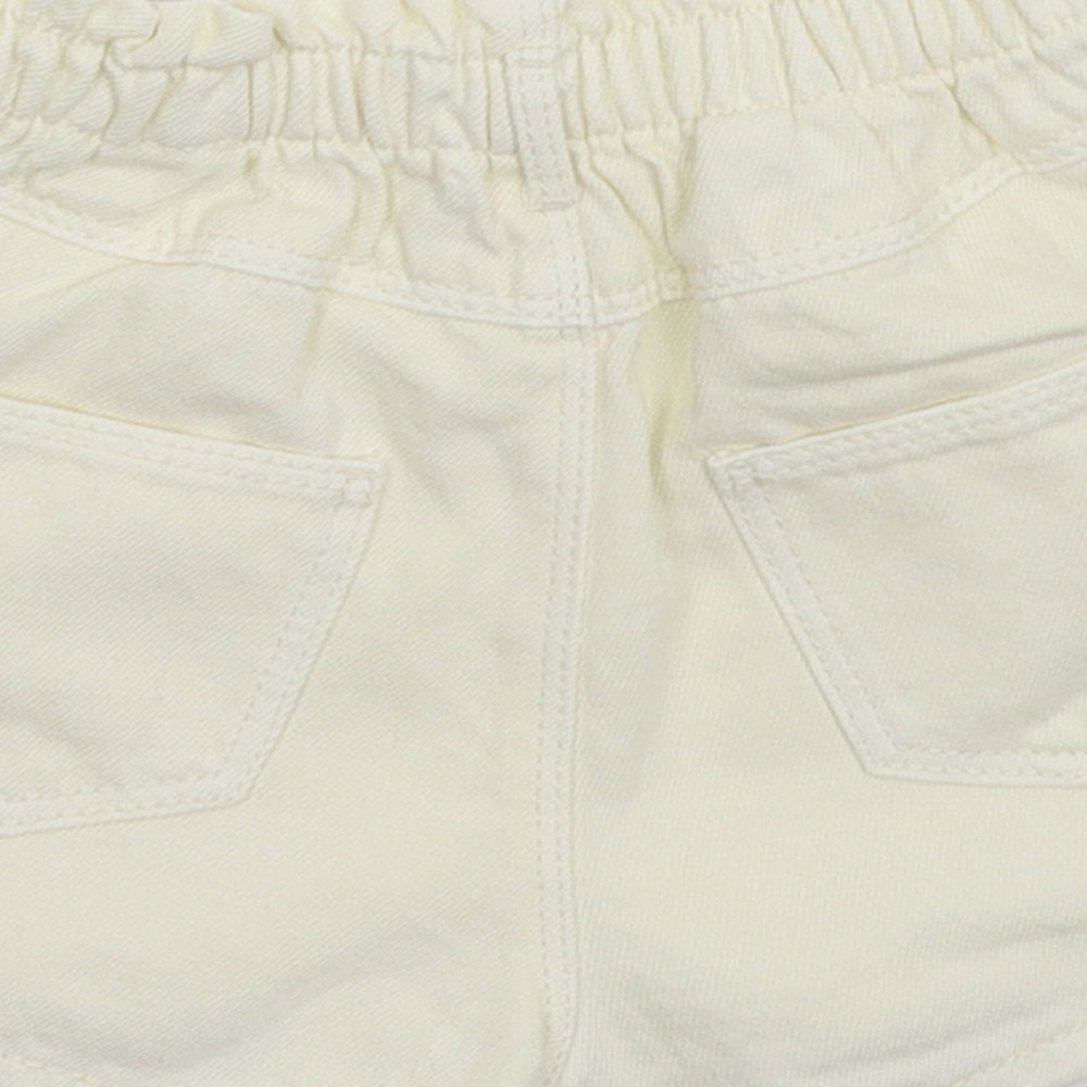 Zara Girls White  Denim Hot Pants Shorts Size 2-3 Years