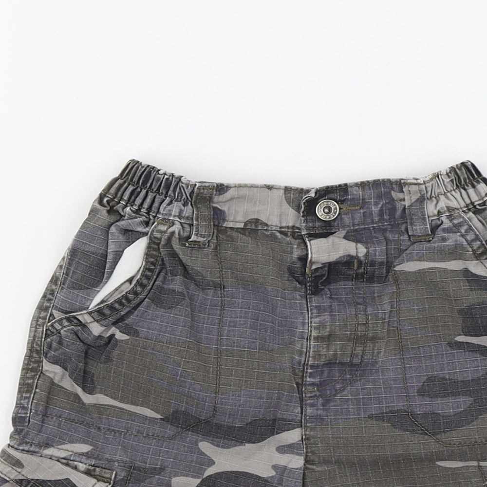 George Boys Green Camouflage  Cargo Shorts Size 3-4 Years