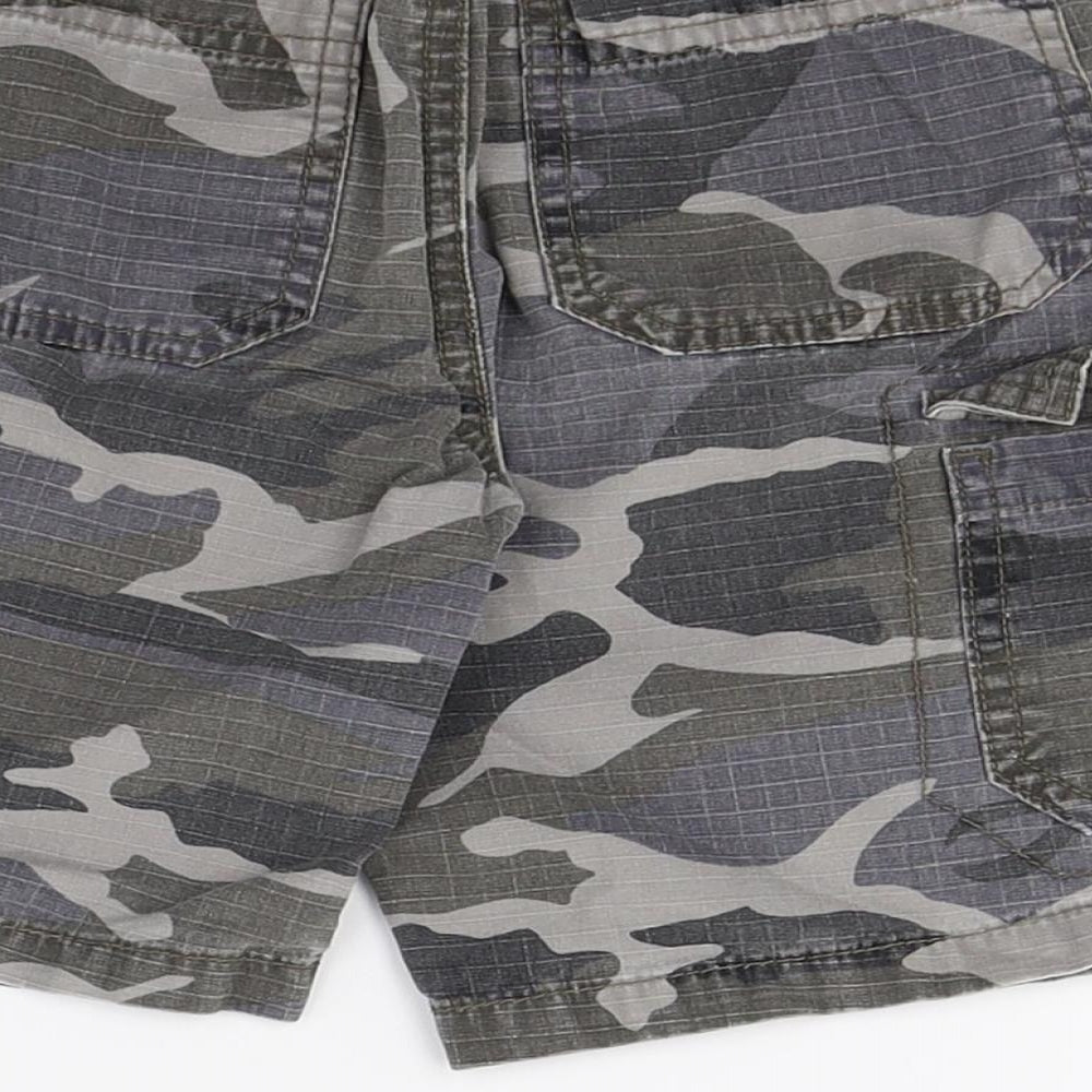 George Boys Green Camouflage  Cargo Shorts Size 3-4 Years