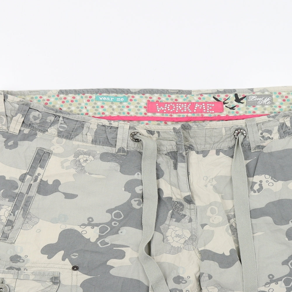 New Look Womens Green Camouflage  Cargo Shorts Size 18