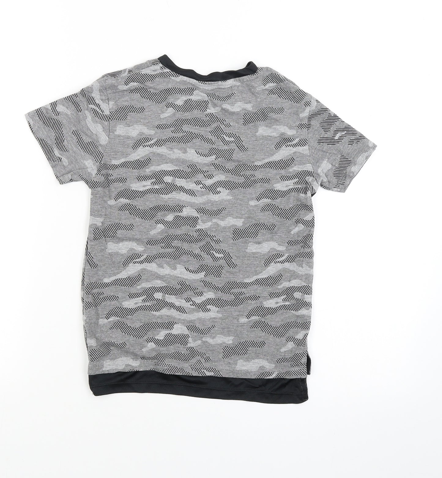 Pep & Co Boys Black Camouflage  Basic T-Shirt Size 6-7 Years