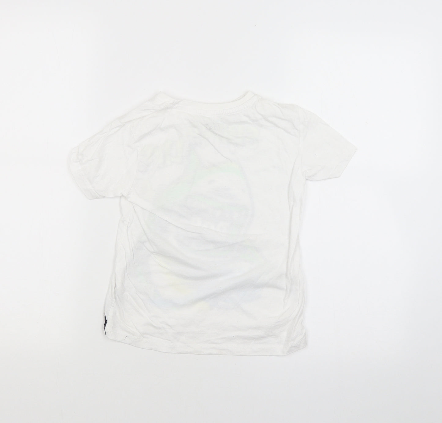 Pep&co Boys White   Basic T-Shirt Size 6-7 Years  - shark