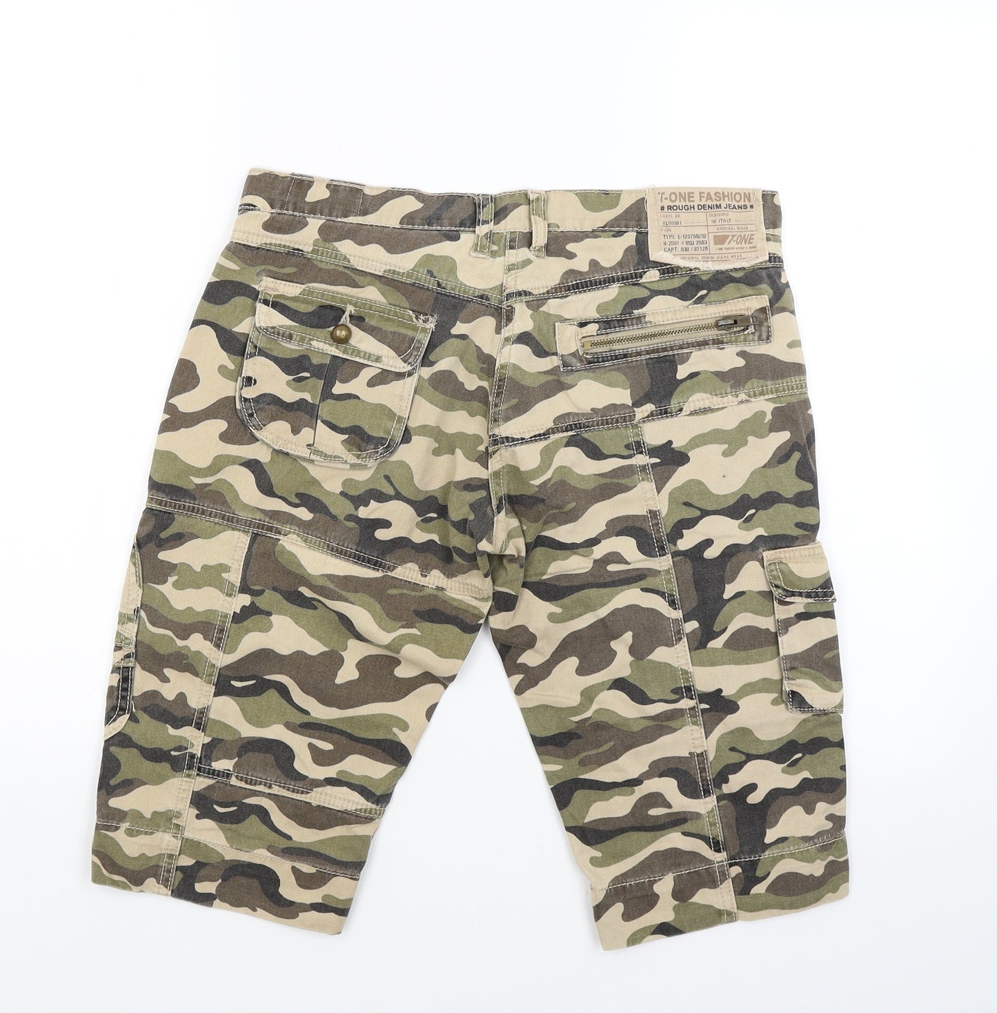 The One Womens Beige Camouflage  Cargo Shorts Size 40