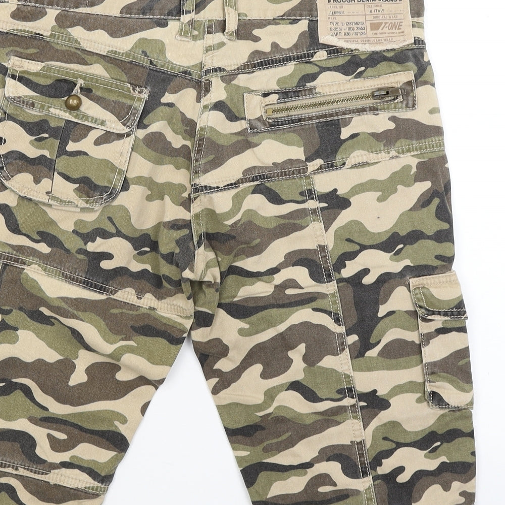 The One Womens Beige Camouflage  Cargo Shorts Size 40