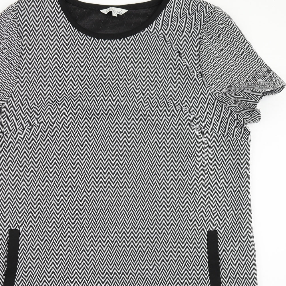 Peacocks Womens Black Geometric  Shift  Size 18