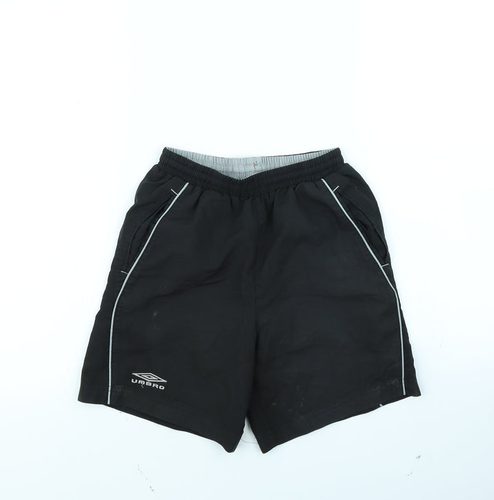 Umbro Boys Black   Bermuda Shorts Size 9 Years