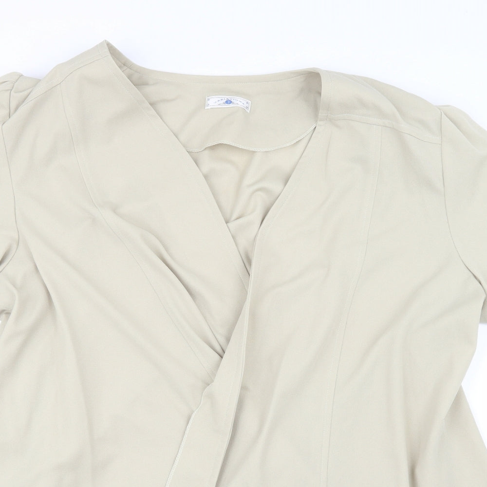 Variations Womens Ivory   Jacket  Size 22