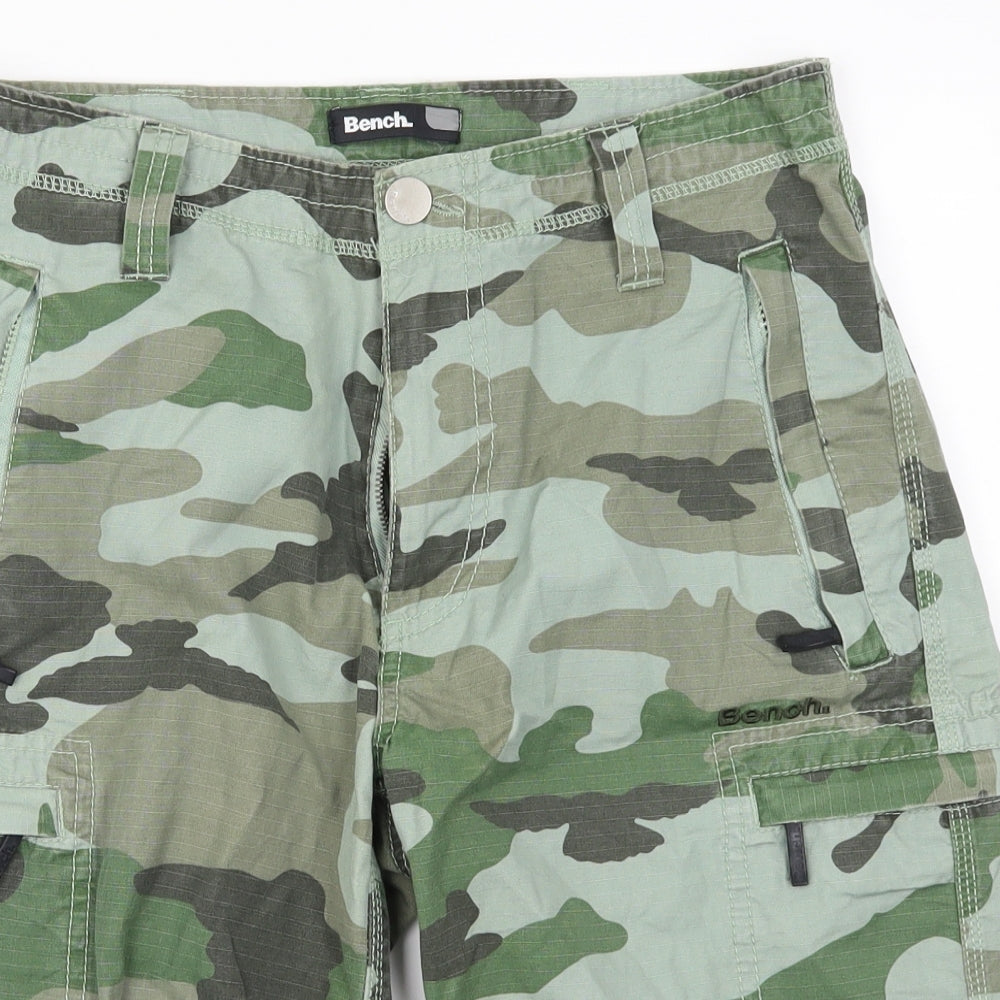Bench Mens Green Camouflage  Cargo Shorts Size 30