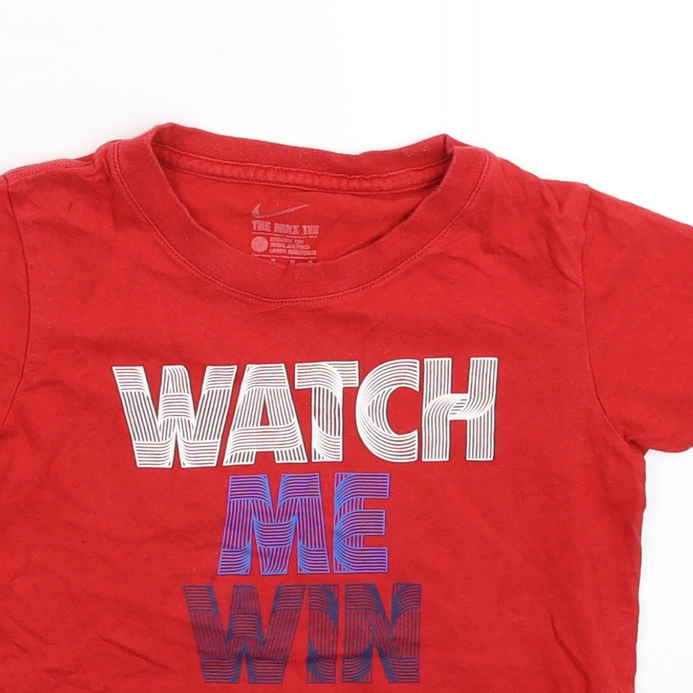 Nike Boys Red   Basic T-Shirt Size 5-6 Years